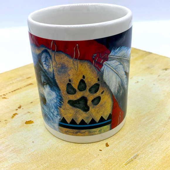 Leanin’ Tree Boulder Colorado Native American Wolf Mug By Nancy Wood Tabor - Picture 2 of 8